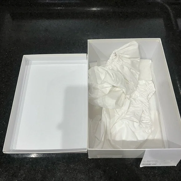 Maison Martin Margiela ‘Future’ Concealed Lace Fastened Trainers - Picture 9 of 10